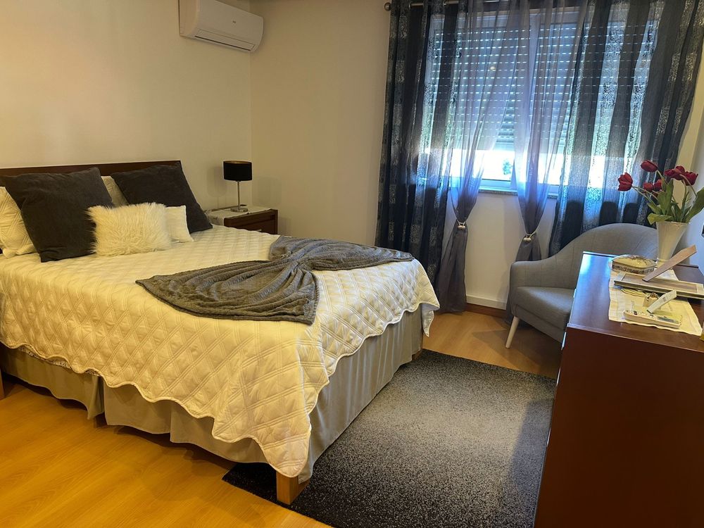 Imaculadas vendo duas mobilias de quarto como novas