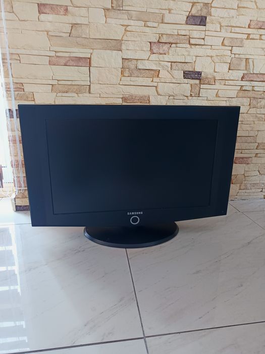 Telewizor Samsung  27 cali