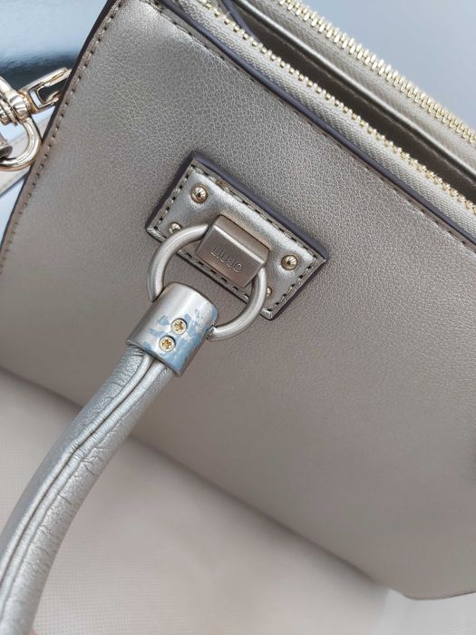 Torebka LIU JO beżowa kuferek torba koktajlowa nude jasna