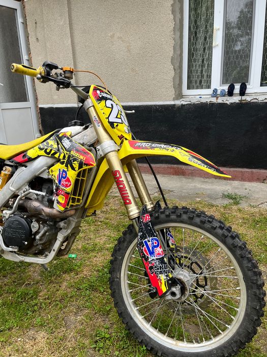 Мотоцикл Suzuki 450