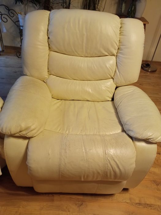 Fotel skórzany z funkcją relaksu
