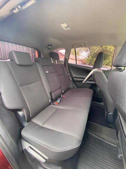 Продам Toyota Rav-4 Гибрид 2017 рік