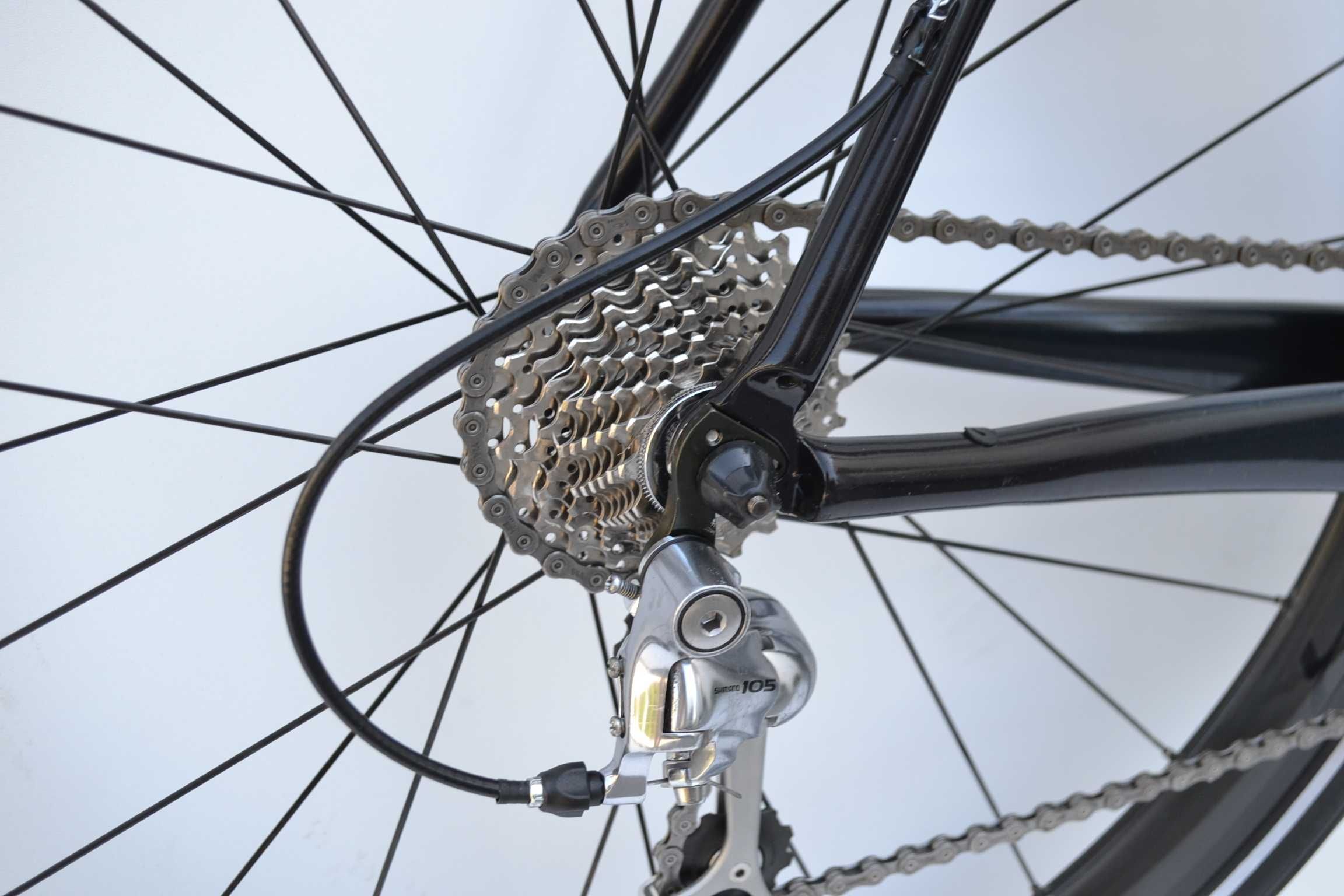 Przełajowy Apex carbon 3x10 shimano 105 koła carbon quasar rama L 54