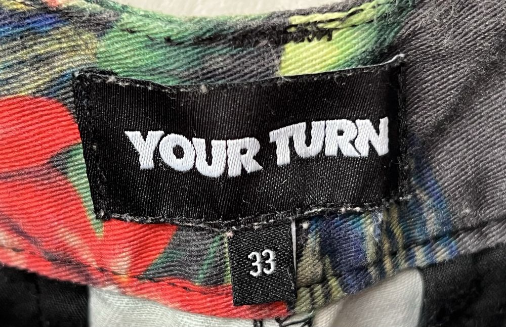 Szorty YourTurn 33