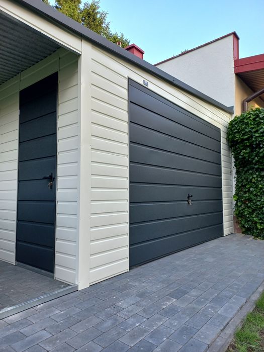 Garaż blaszany blaszak nowoczesny wygląd drewnopodobny