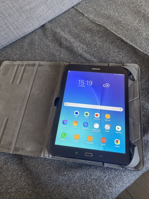 Tablet Samsung Galaxy Tab A + etui POLECAM!