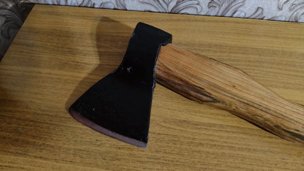 Средний коварный топор времён СССР