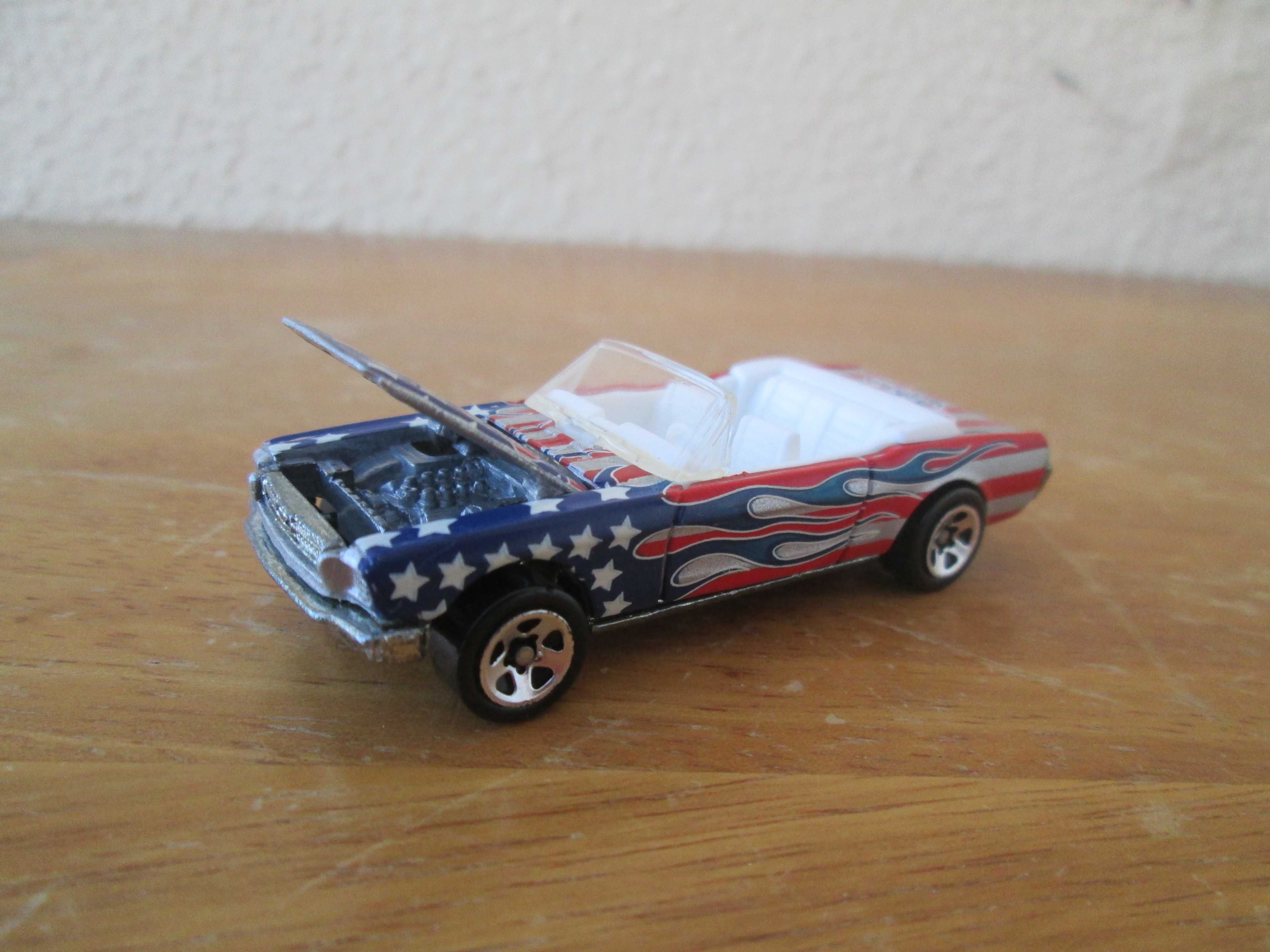 2004 Hot Wheels 1965 Ford Mustang - 1 : 64