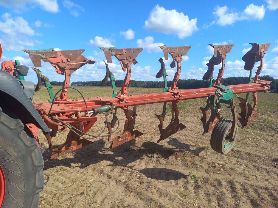 Kverneland LS 100 pług obrotowy