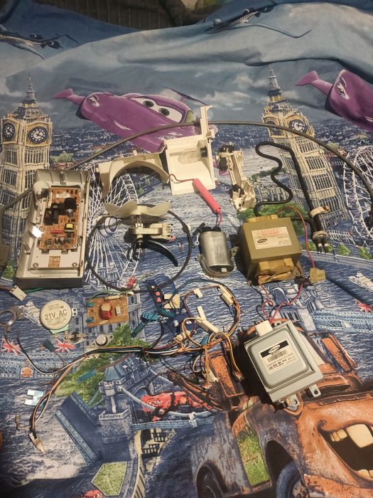 Комплектующие для Микроволновки Samsung GE87KR-S