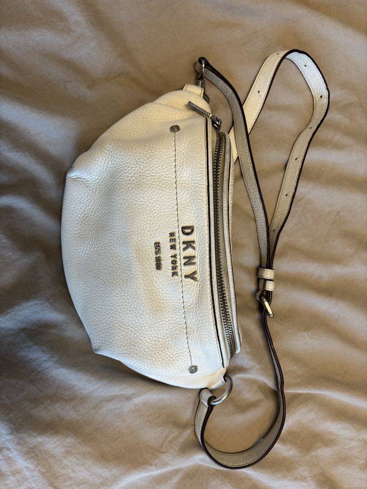 Nerka saszetka DKNY skóra naturalna