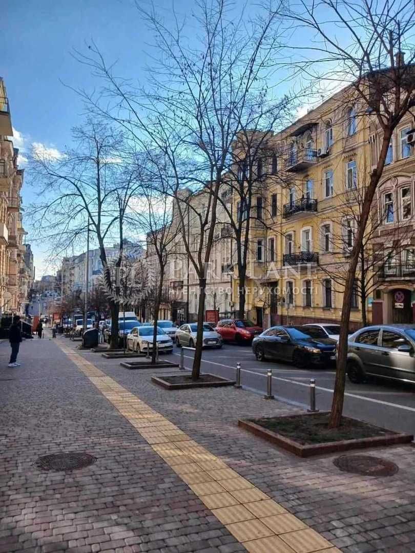 Продаж 3-кім Центр Театральна Хрещатик Чикаленка 12а( Пушкінська)