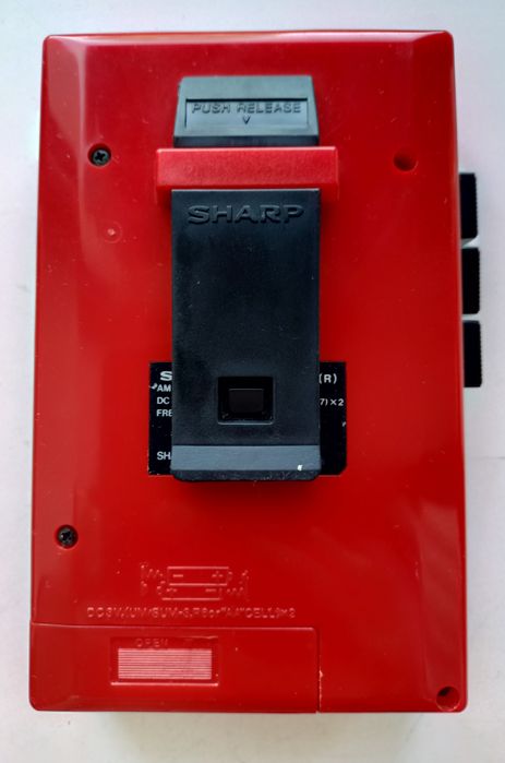 SHARP JC-127R Кассетный плеер Винтаж nec national walkman
