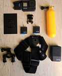 GoPro Hero 8, 3 baterias e carregador originais mais acessórios.