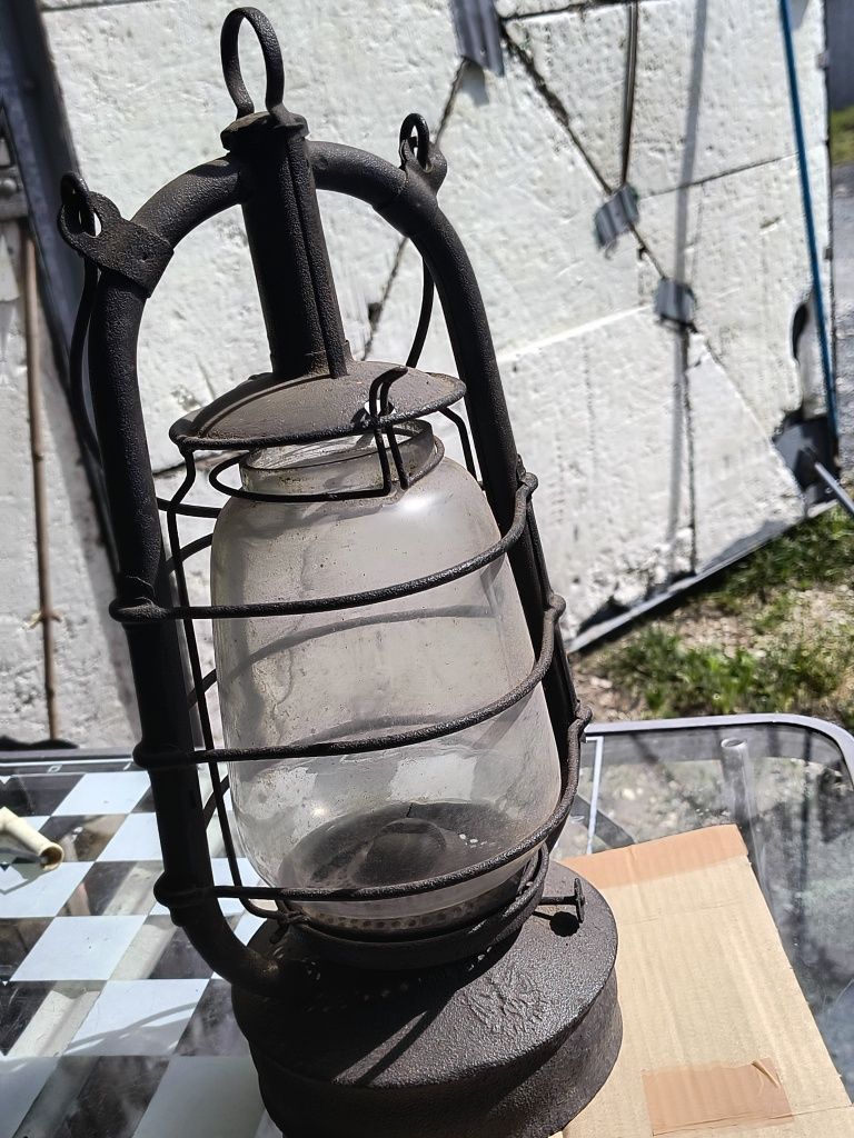 stara  lampa naftowa