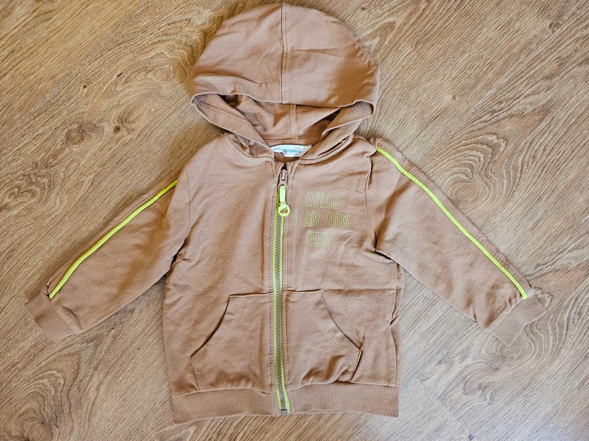 Dres chłopięcy Coccodrillo, spodnie + bluza, rozm. 86