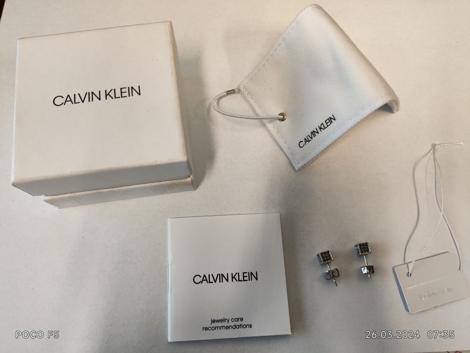 Calvin Klein kolczyki z kryształkami Swarovskiiego