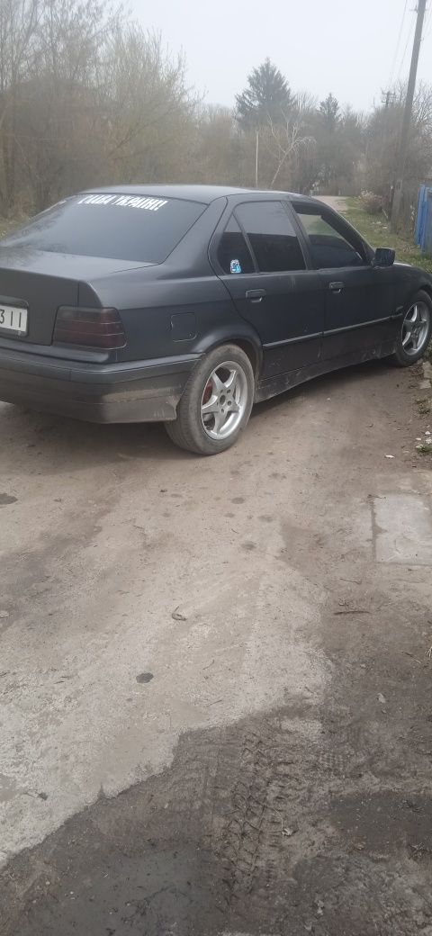 Продам BMW e36 1996 року 2.5 дизель