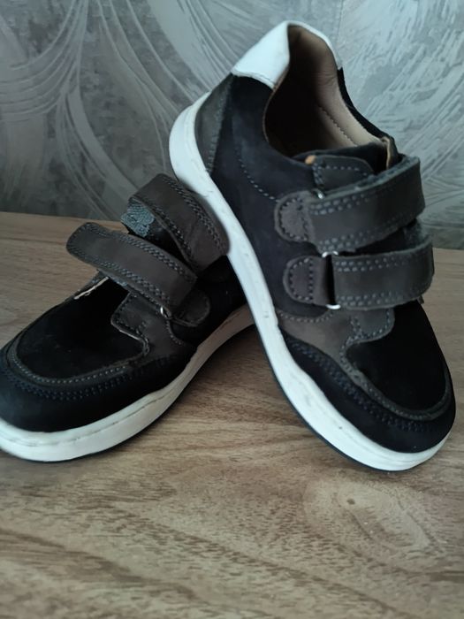 Туфлі, кросівки замшеві