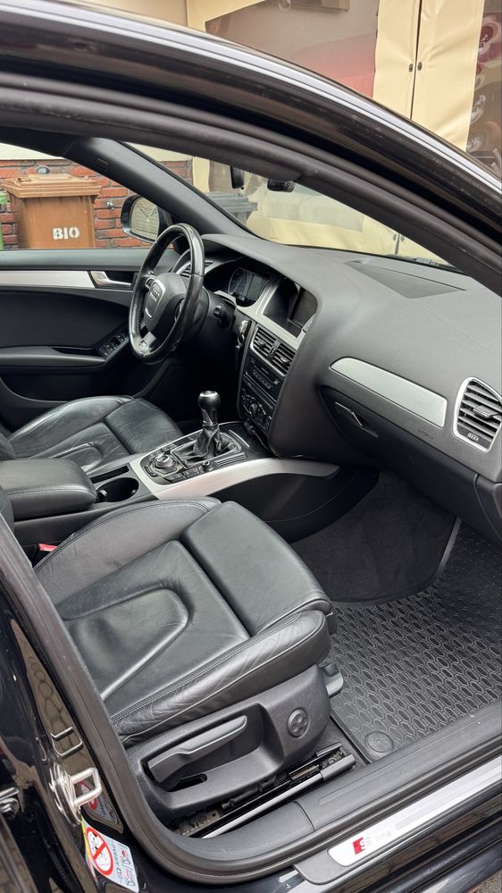 Sprzedam Audi  A4 b8 S-line