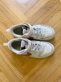 Półbuty tenisówki sneakersy skórzane Nike 32