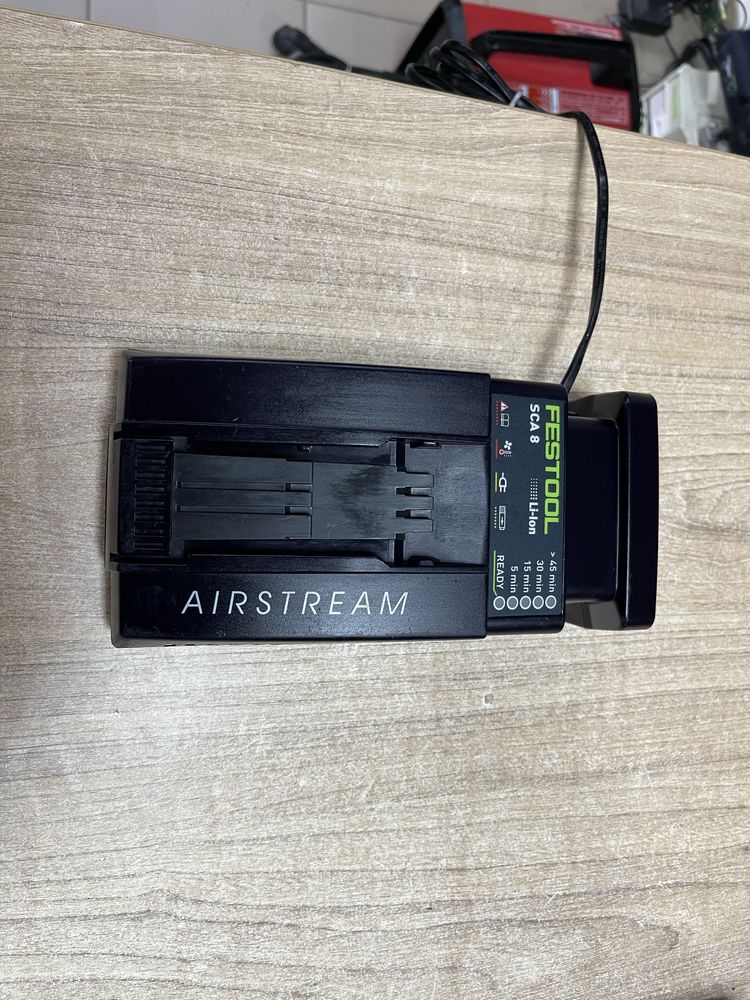 Festool SCA 8 / зарядний пристрій Фестул