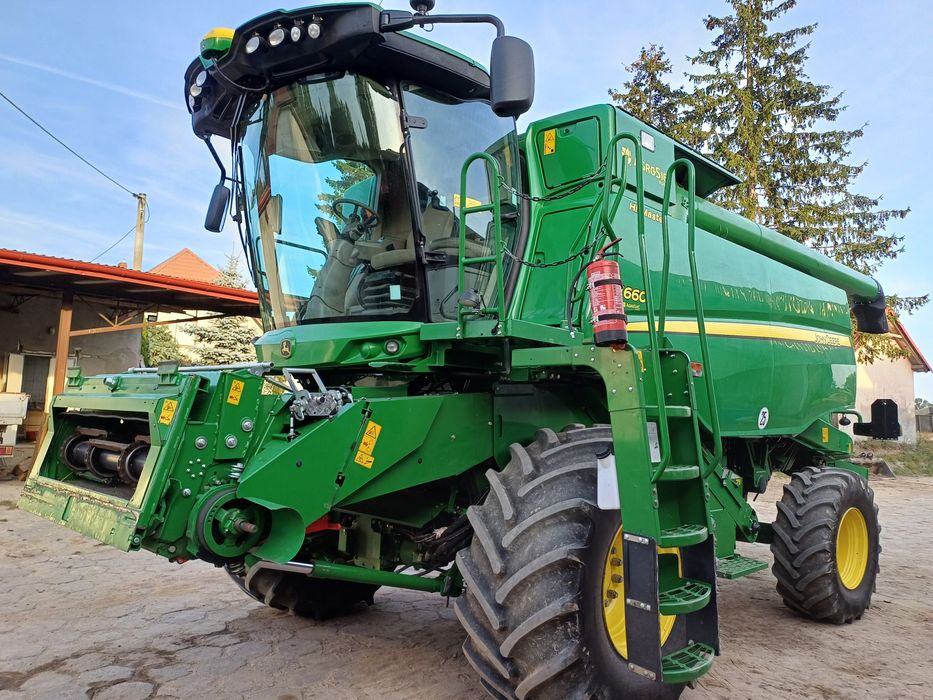 Kombajn zbożowy John Deere W 660i HM