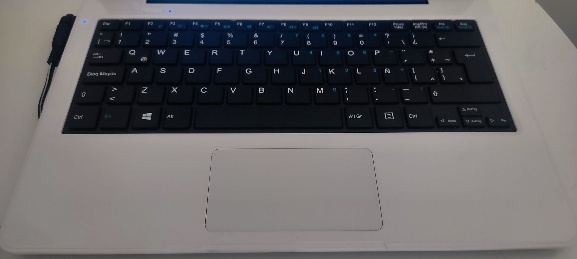 Portáteis Win10 4Gb