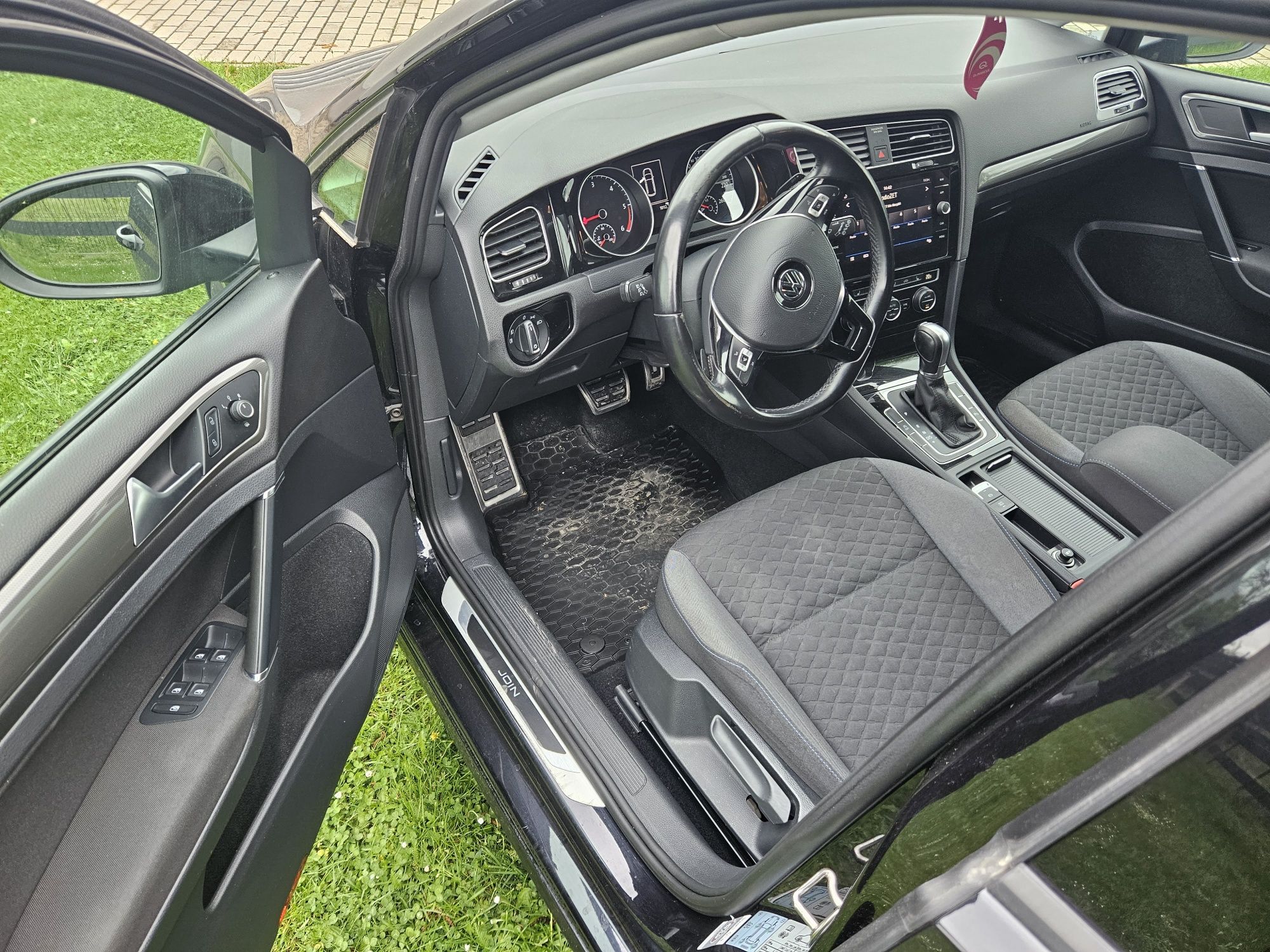 Volkswagen Golf Lift 7.5 DSG 2.0TDI