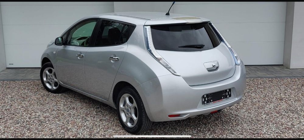 Nissan laef 30kwh/109km/elektryk/ Tekna Bardzo ladne auto
