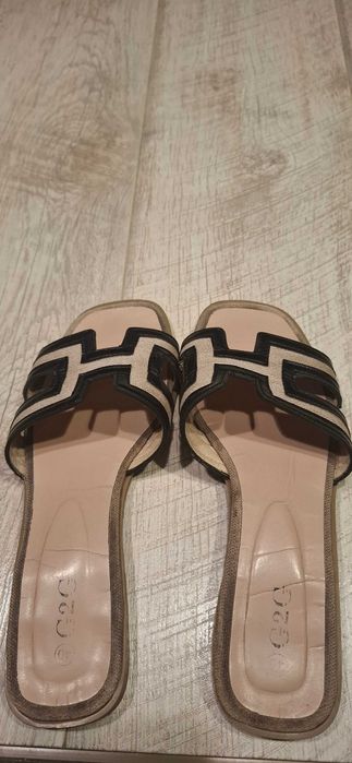 Босоніжки,шльопанці жіночі
