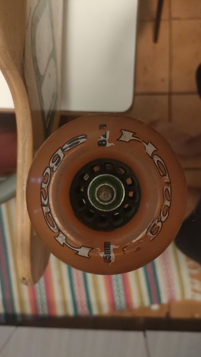 Skate Longboard bom estado