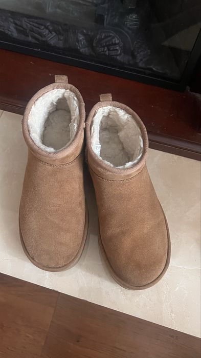 UGG 40 розмір жіночі