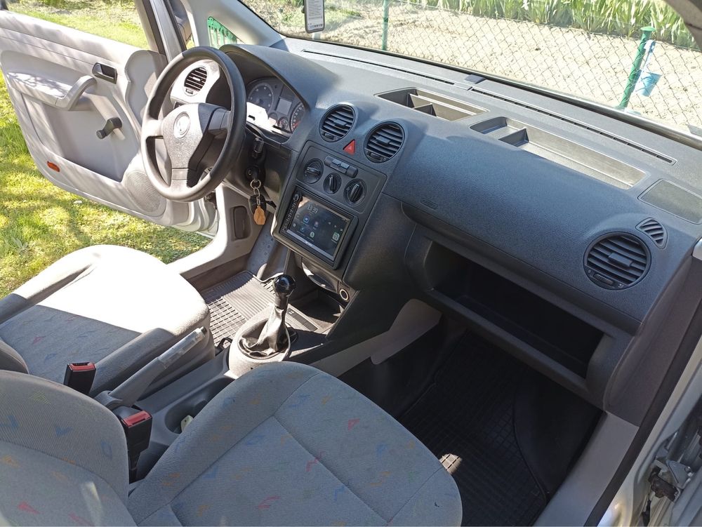 Sprzedam vw caddy 2008r