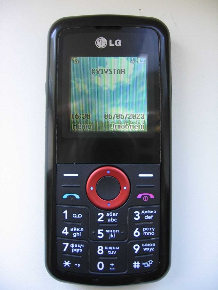 Телефон LG kp108