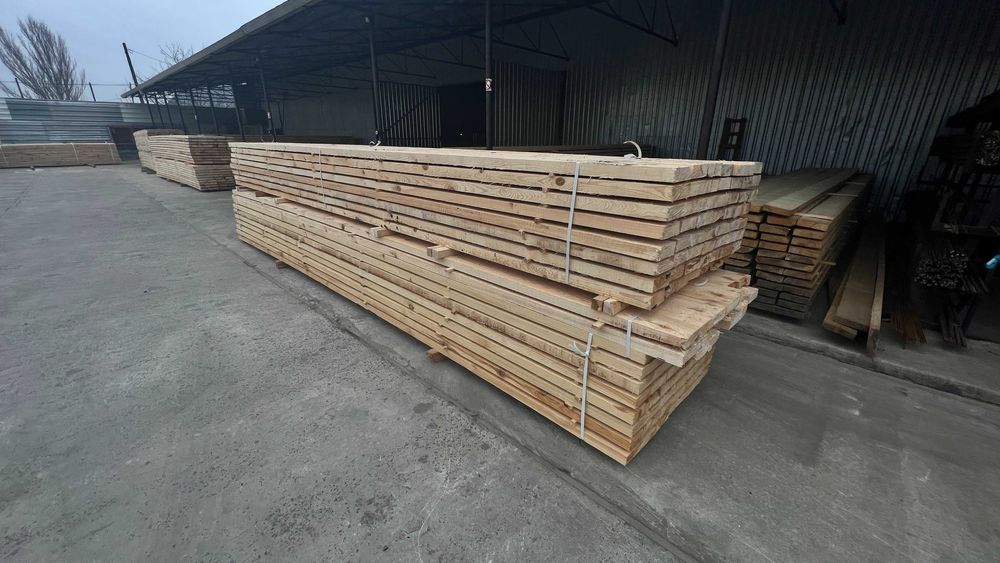 Пиломатеріали із сосни: Закарпаття, доставка вчасно