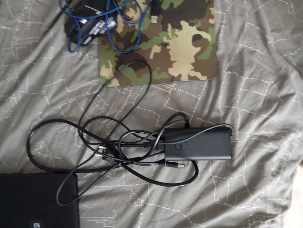Leptop Dool na 16 gb ozu