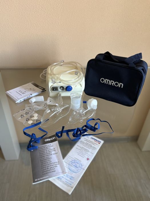 Небулайзер інгалятор компресорний Omron NE-C28P + подарунок Спейсер