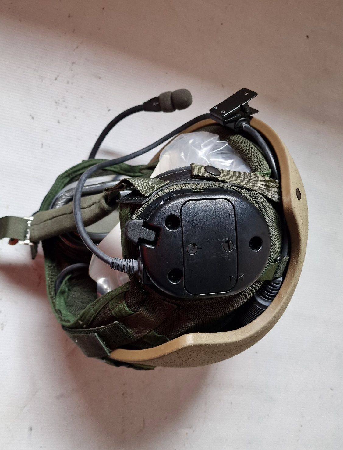 Hełmofon hełm kevlarowy CVC us army

DH132A Gentex Bose