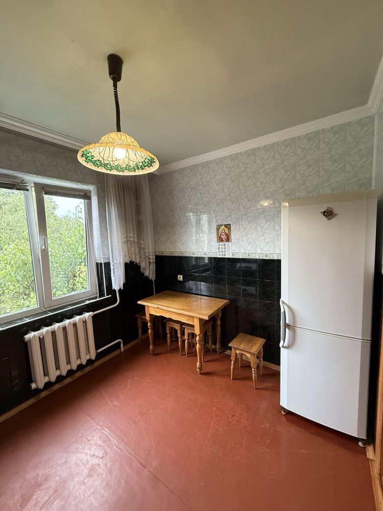 Продам 2 кім. Квартиру Вул.Чкалова.Днс низ