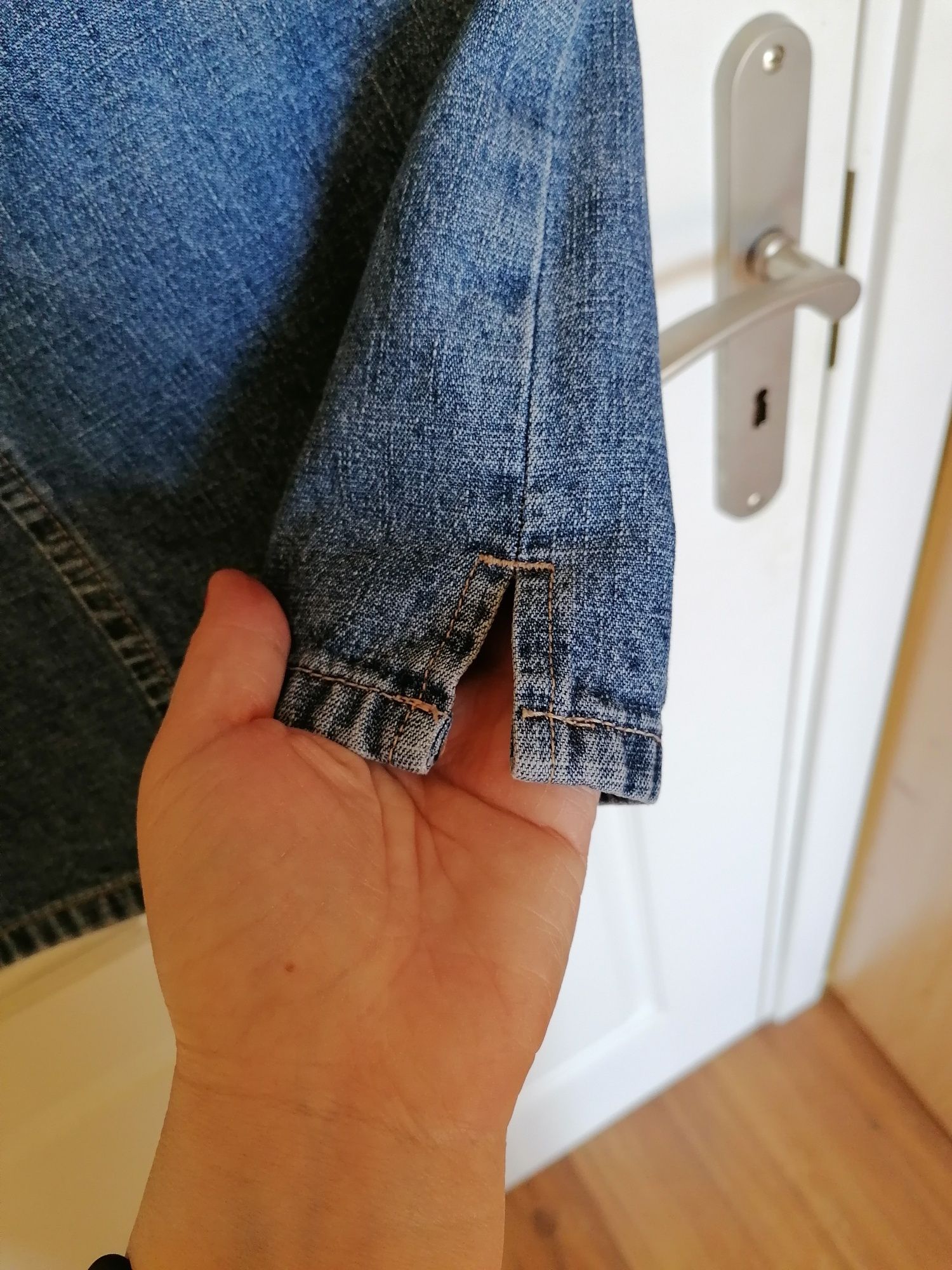 Spódnica jeansowa Designers, rozmiar 38/ S. Stan bardzo dobry. 
Z obu