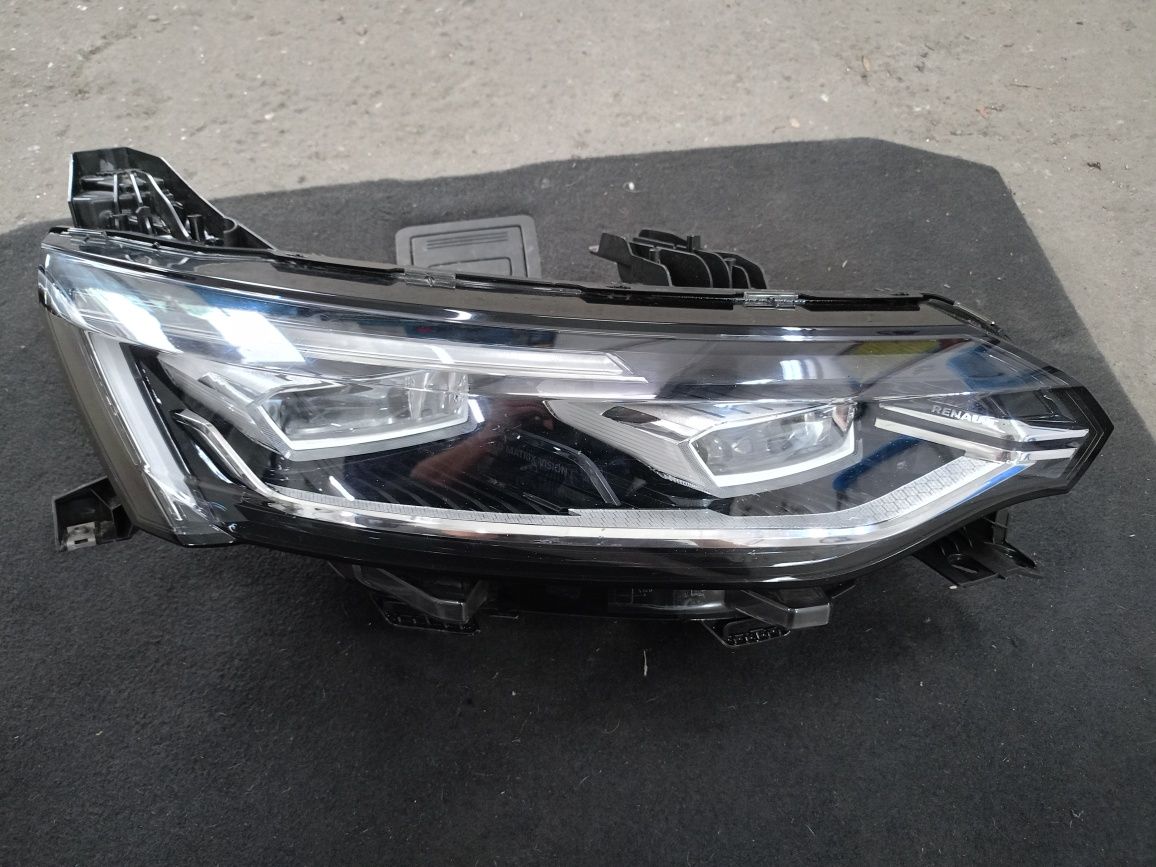 Renault Talisman lampa przód prawa