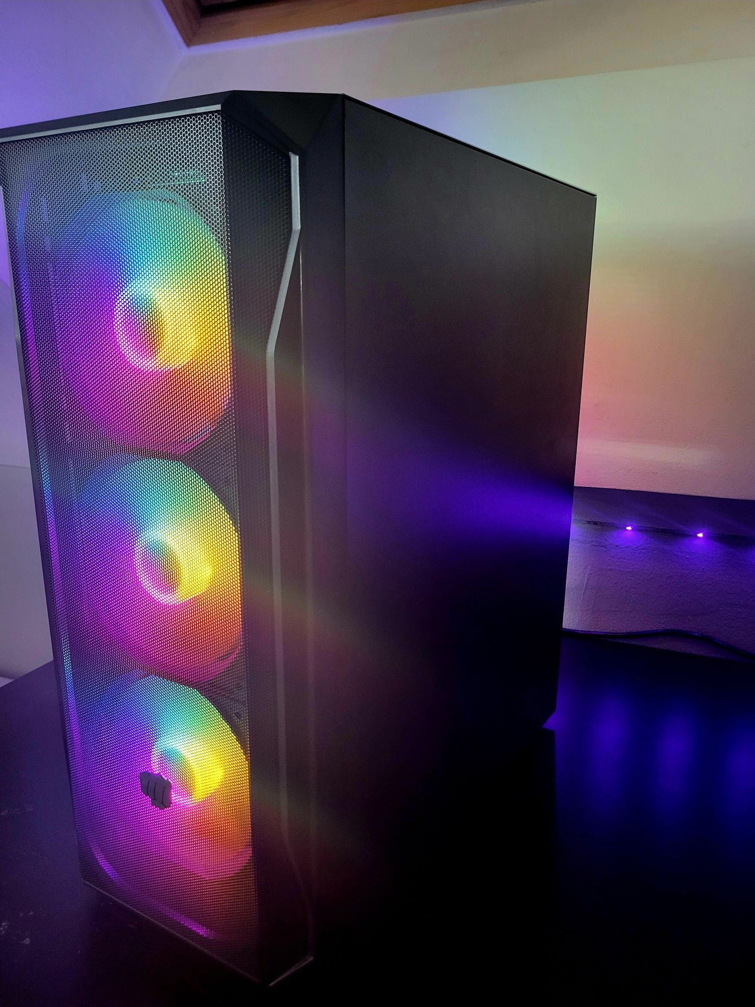 Komputer Gamingowy | R5 3600x | Rx580 | 16gb | SSD