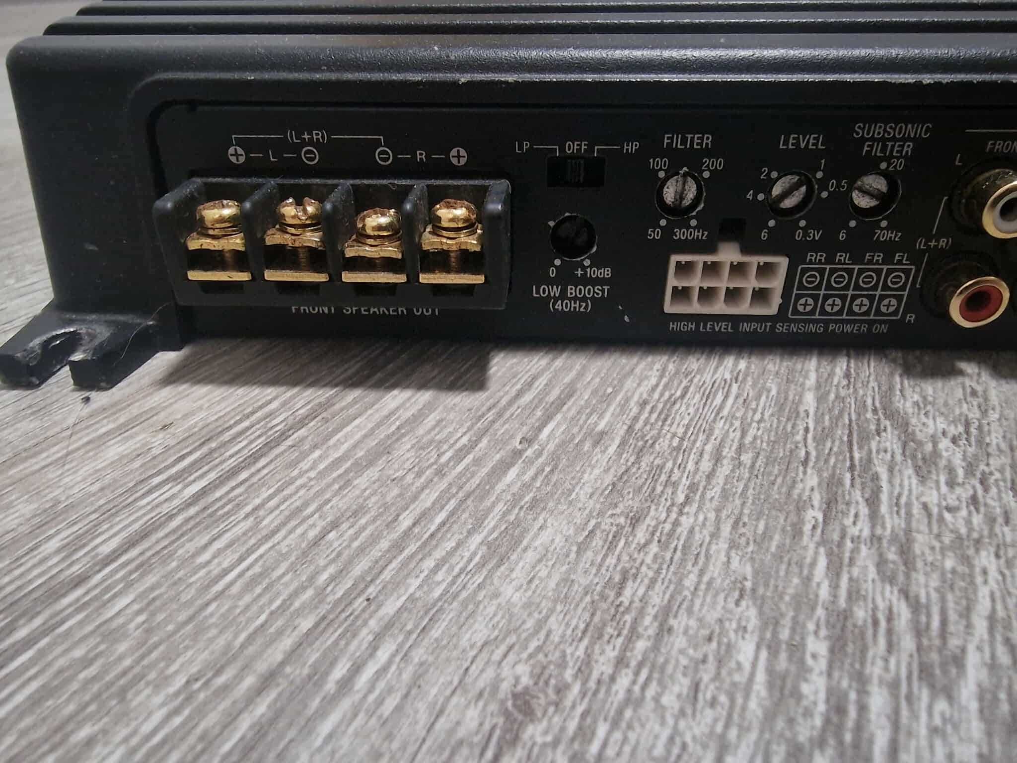 Wzmacniacz car audio 700W 4 kanały 4x70
