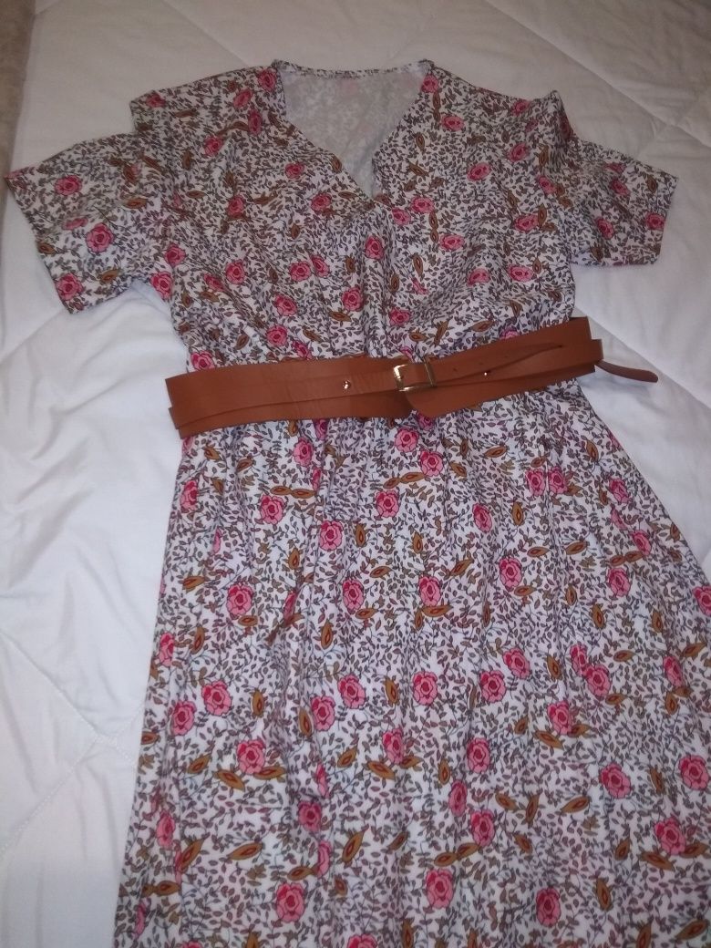 Vestido comprido flores oferta de cinto castanho.Tam m