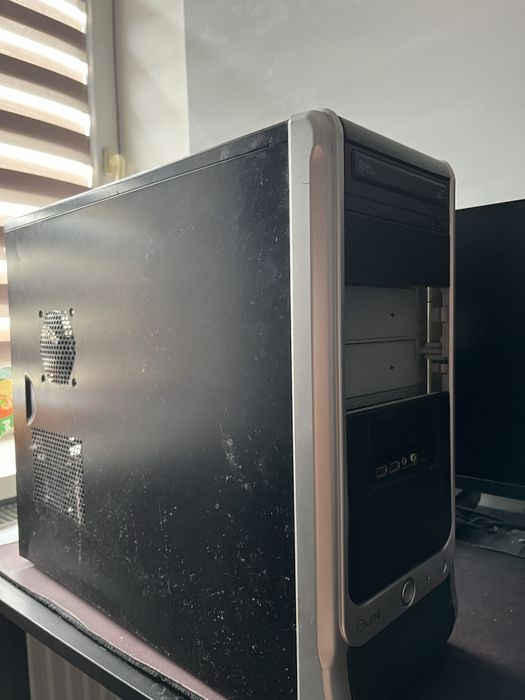 Komputer + monitor [i5 3470 + rx550]