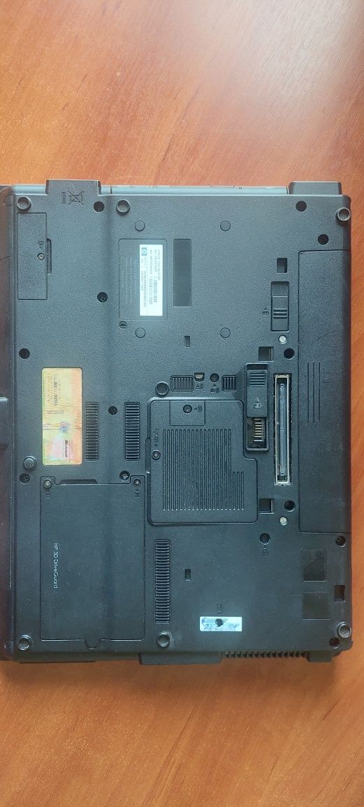 Ноутбук HP Compaq 6730b на запчасти.