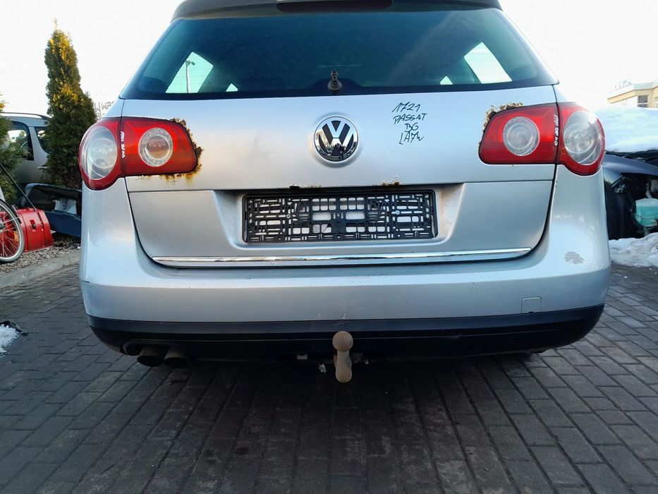 VW PASSAT B6 ZDERZAK TYLNY TYŁ KOMBI KOLOR: LA7W