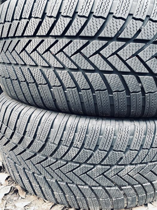 255 55 18 Bridgestone LM005 85%