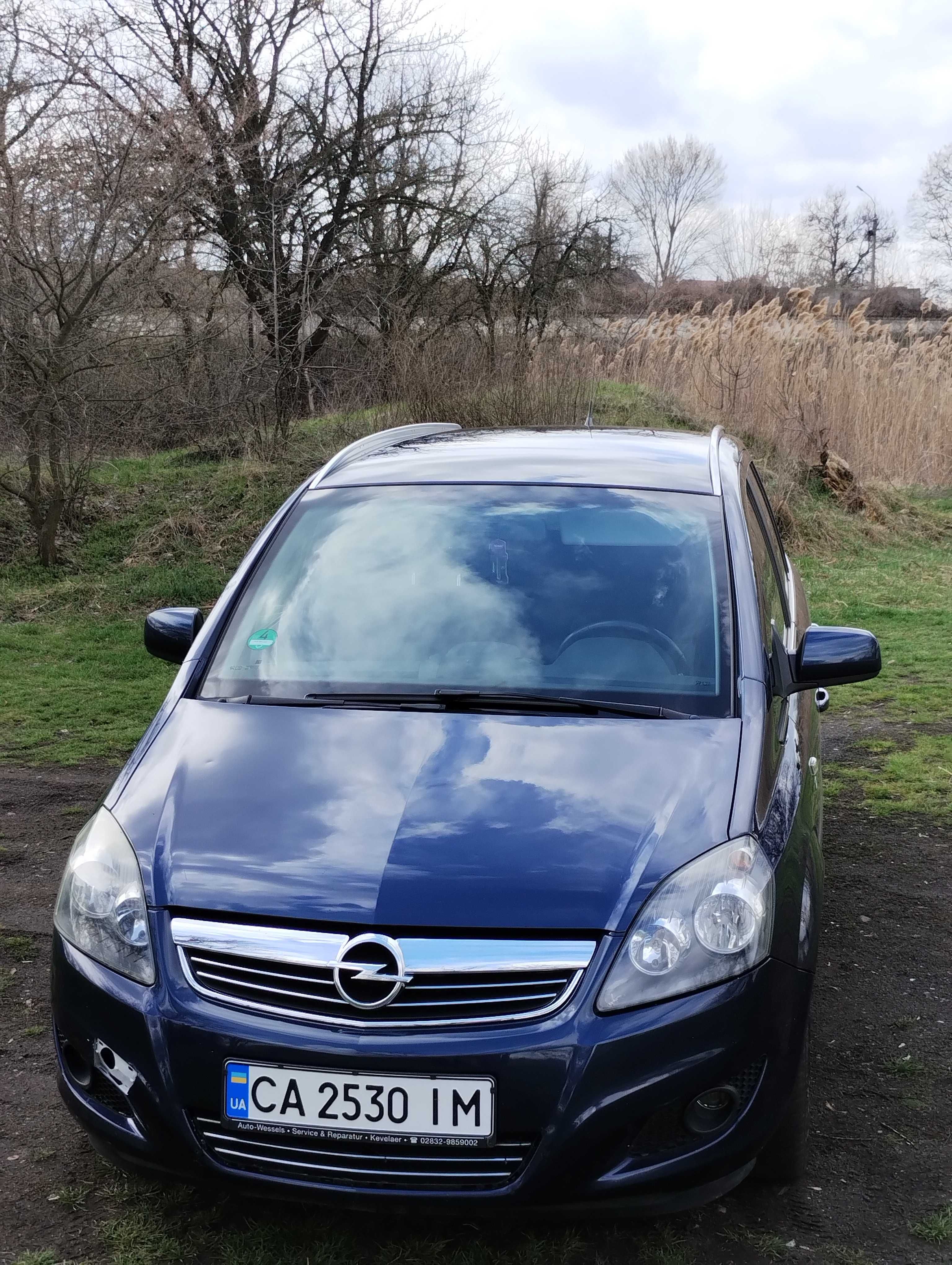 Продам Opel Zafira